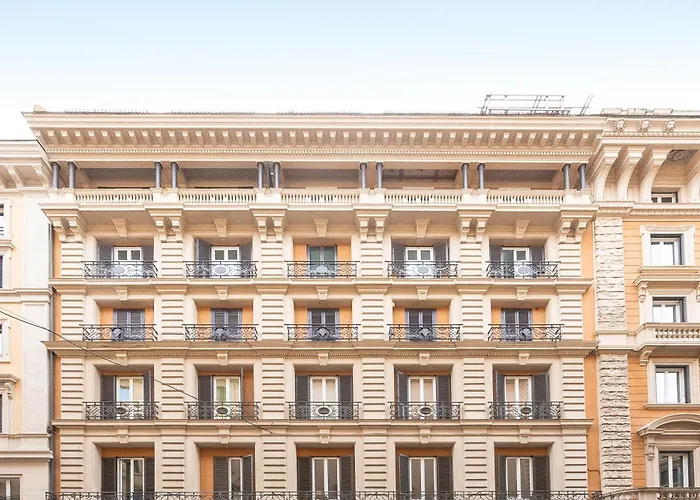 Amazing Via Del Tritone Apartment