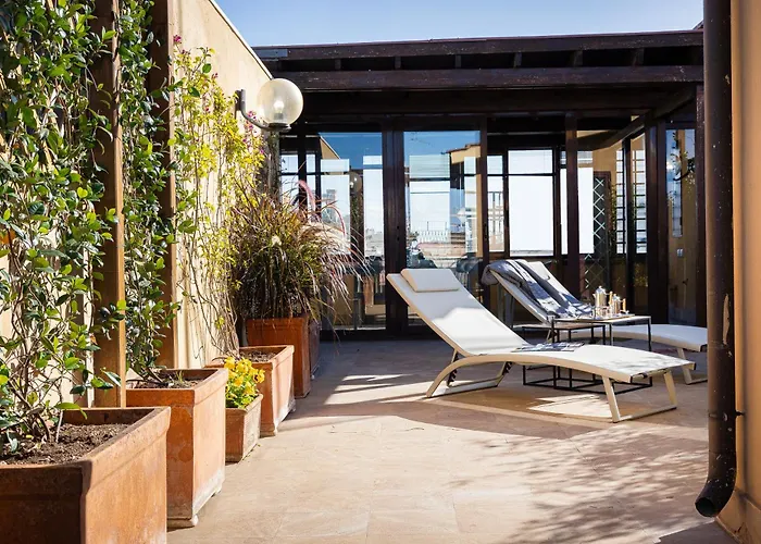 Amazing Via Del Tritone Apartment Rom